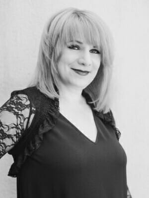 Laura Pyka | Hairstylist Yorktown