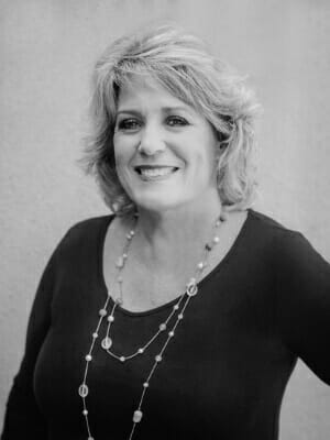 Sandy Roberson | Hair Stylist Yorktown